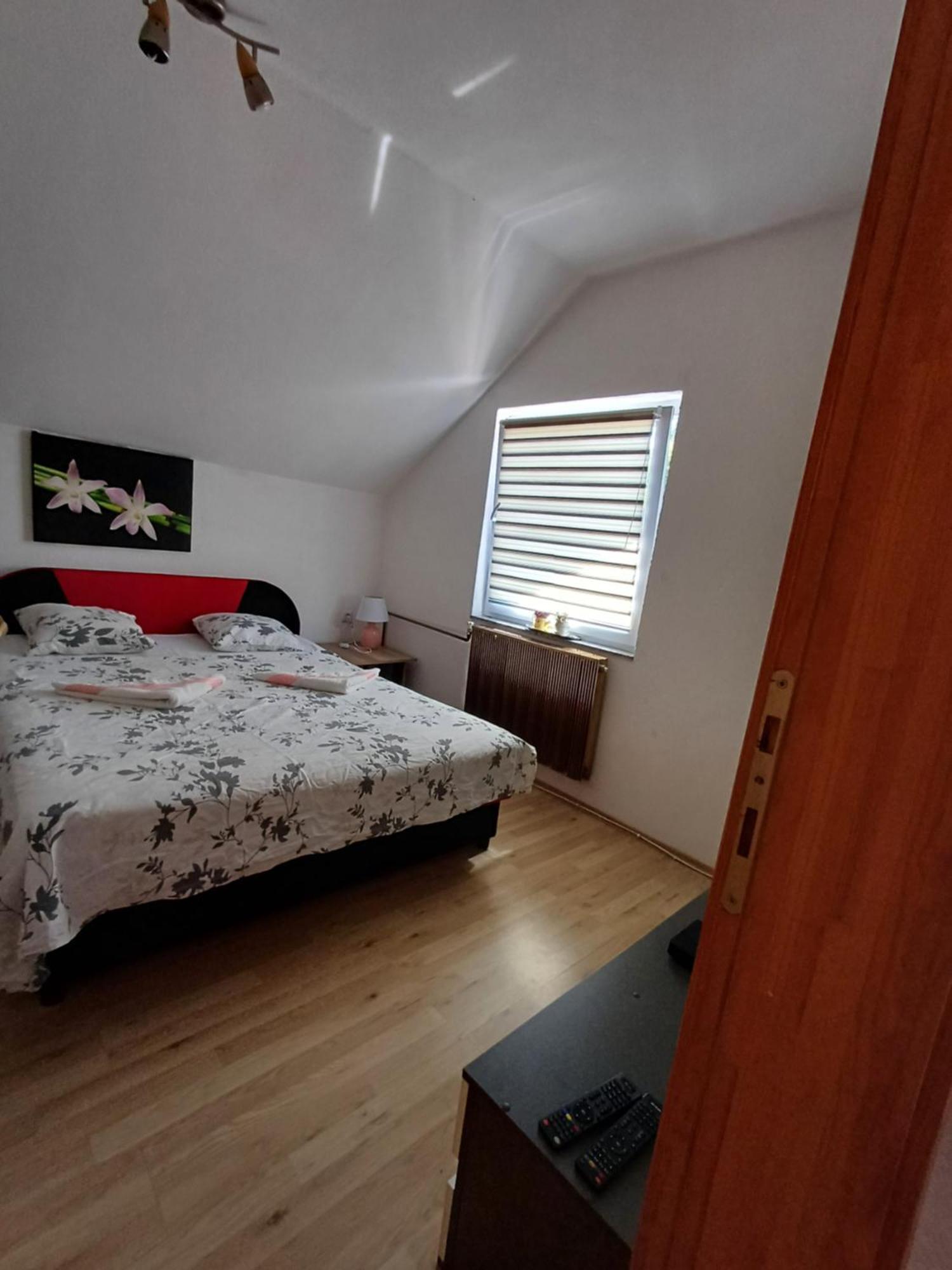Luzine Apartman Denis Una מראה חיצוני תמונה